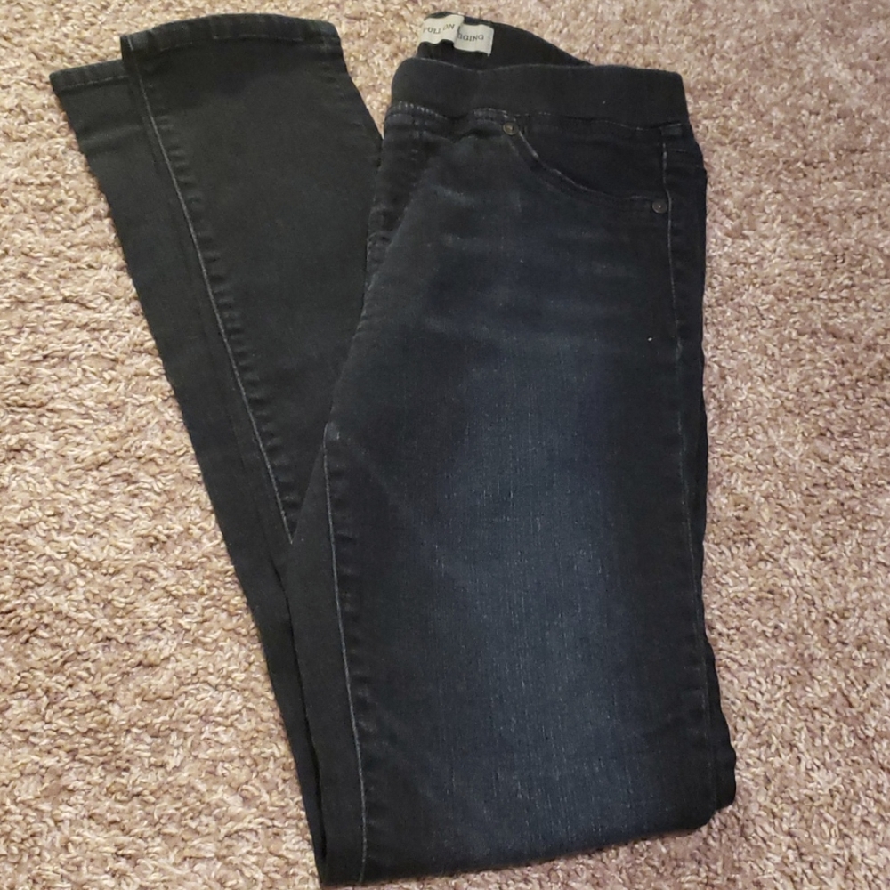 Mid-rise pull on leggings